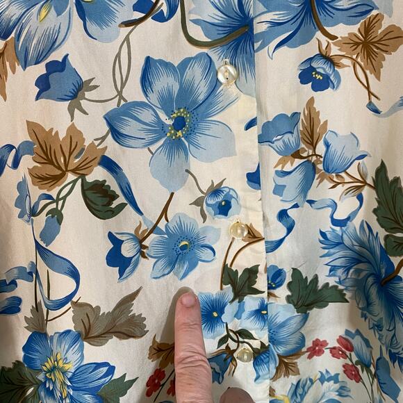 Vintage STUNT 100% Silk Floral Button Down Shirt Blue Beige Medium cottagecore - Picture 7 of 7